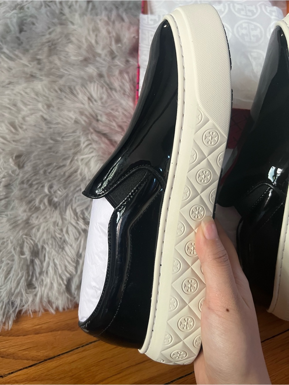 Tory Burch Black Ladybug Patent Slip-On Sneakers with Cream Platform Sole Size:8 - Picture 5 of 7